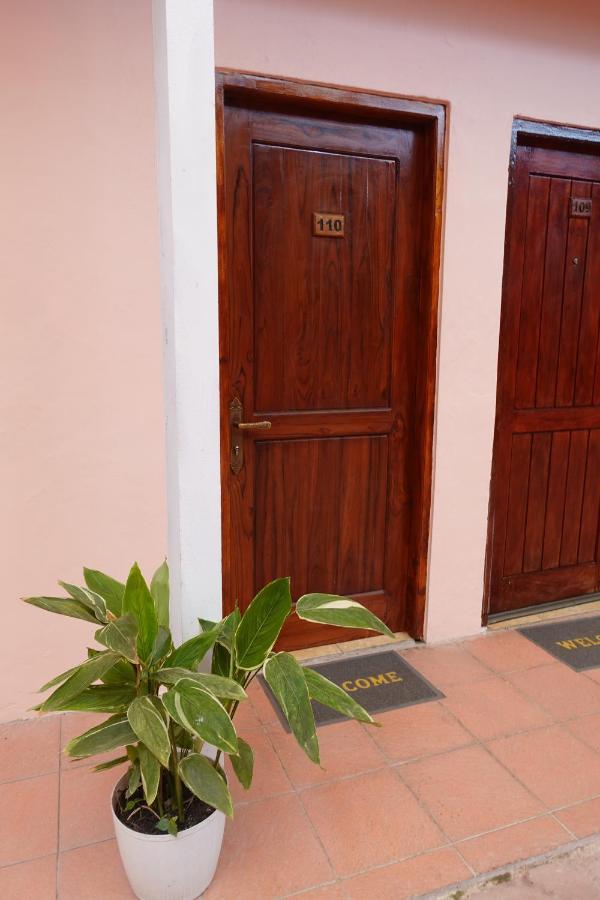 Sunset Inn By Pro-Ema Dili Exterior foto